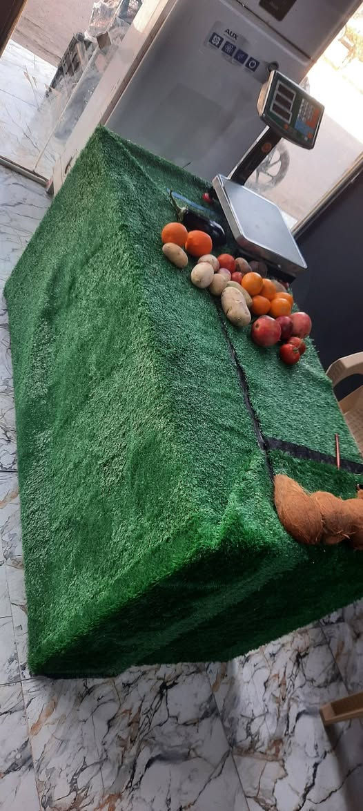 اغراض بقاله للبيع
عارضه عدد ٢
طول كل وحده  ٥ متر وأربعين سانتيم 
مرايه عدد٥ طول ٢ متر و ١٥ سانتيم
ميز طول  ٦ متر ونص 
ميز مكتب 
العنوان الخاجيه 
***********
