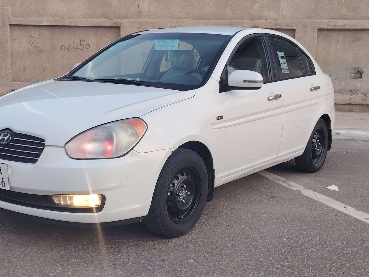 السلام عليكم اكسنت للبيع 2011 سياره كفاله عامه سياره جديده حلوه ما بيها اي نقص حداده تخم تاير كلها جديده مكينه جير مكان بصره الهارتي السعر 105 وبيها مجال بسيط كلش  ***********
