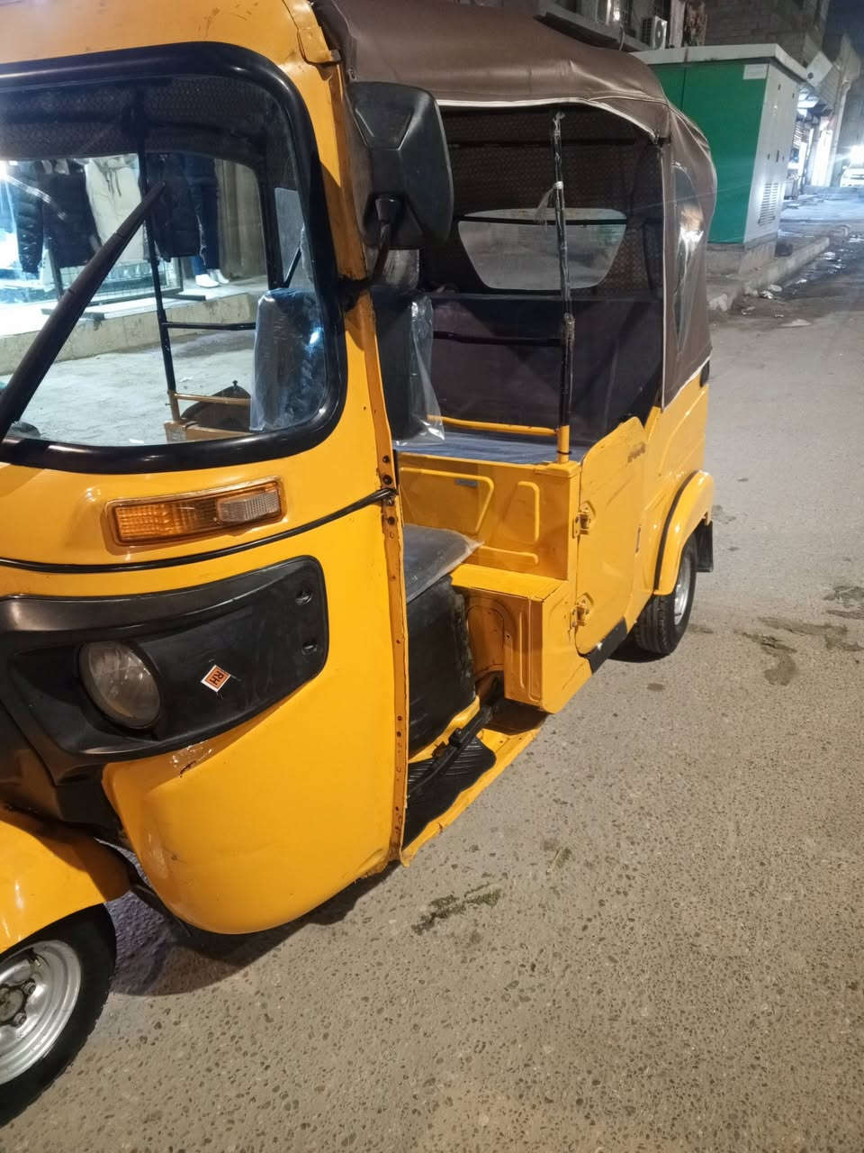 السلام عليكم تكتك موديل 21 رقم  أو سنويه اسعره 6500 بيه مجال  بيع بس صوليات تجي تفحص وتخذه تحويل ثاني يوم شراي يتصل ***********
