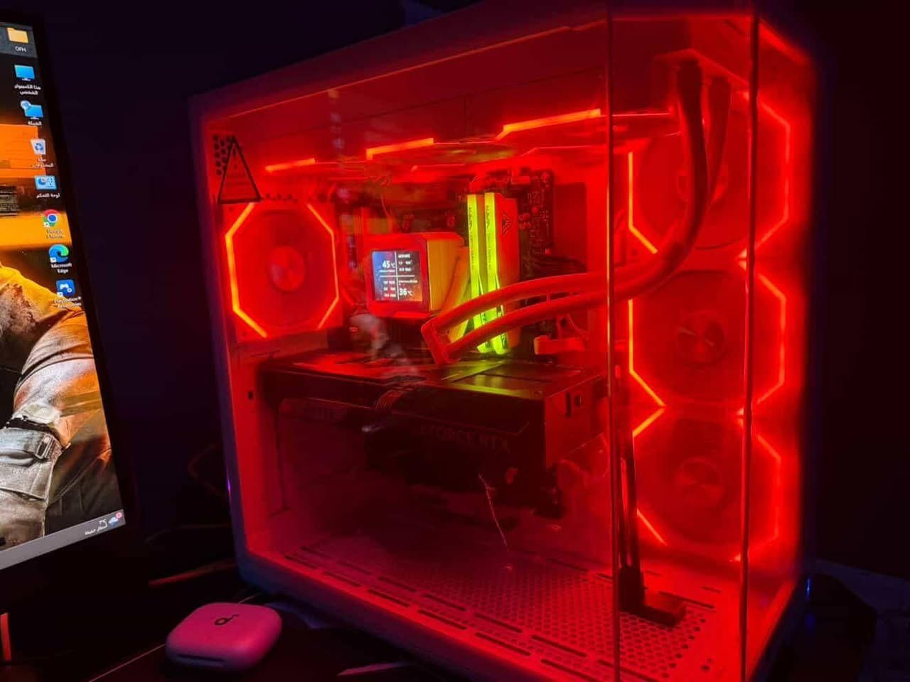 السلام عليكم تجميعة للبيع 
Ryzen 7 9800x3d
5070 ti 16 gb oc
32 gb ddr5 6000mhz
850 watt gold
B850 gigabyte eagle
Ssd predator 2t m.2 gen4 7200
 Liquid Cooling 360 jungle
Case jungle
وعندي شاشة أيضاً للبيع 
Samsung odyssey g7 4k 28inch 144hz 1ms
المكان بغداد السعر خاص 
*********** واتساب
