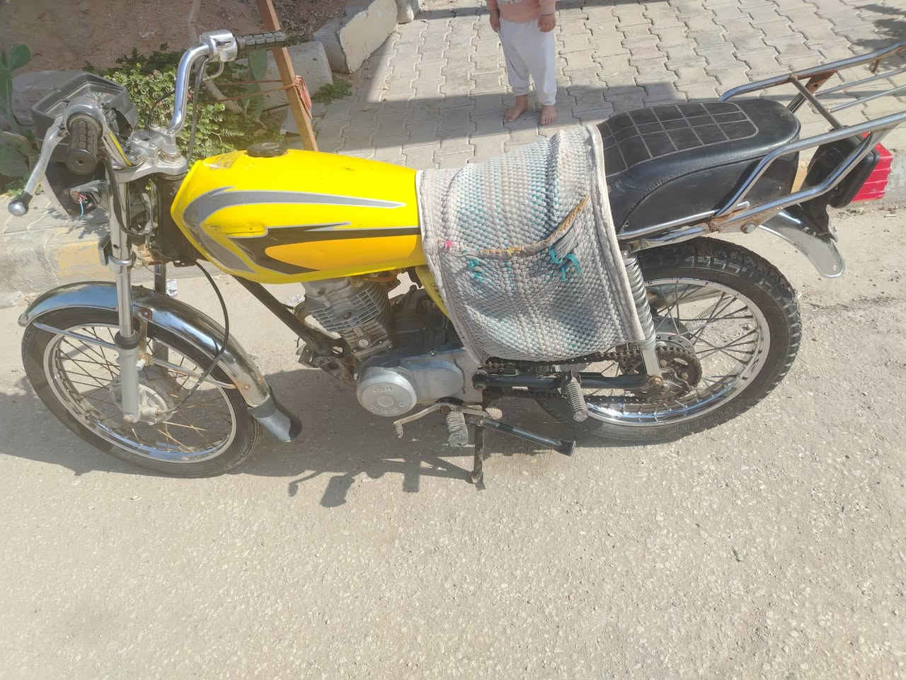 اربعه كير يراني اصلي كلك كلك مكفوله محركها لا دخان ولا نضوح شلعه فول السعر 275قفل ***********
