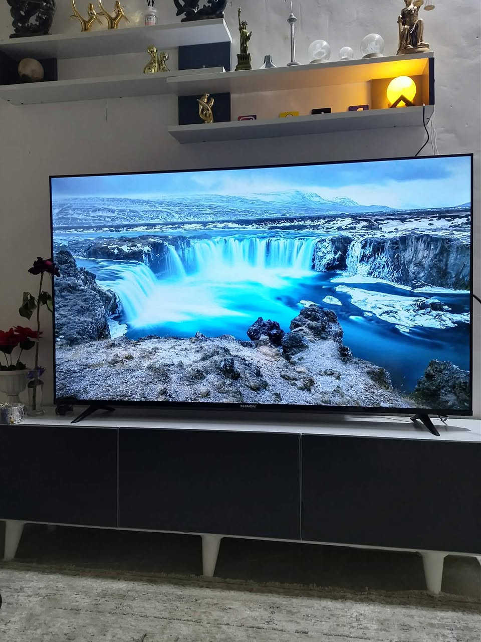 بيع مستعجل ثلاجه السعر 125 بي مجال نظيفه بلازما حجم 65 سعر 200  والله اغراض كلها نطيفه تواصل  الرقم ***********  عنوان شلالات موصل
