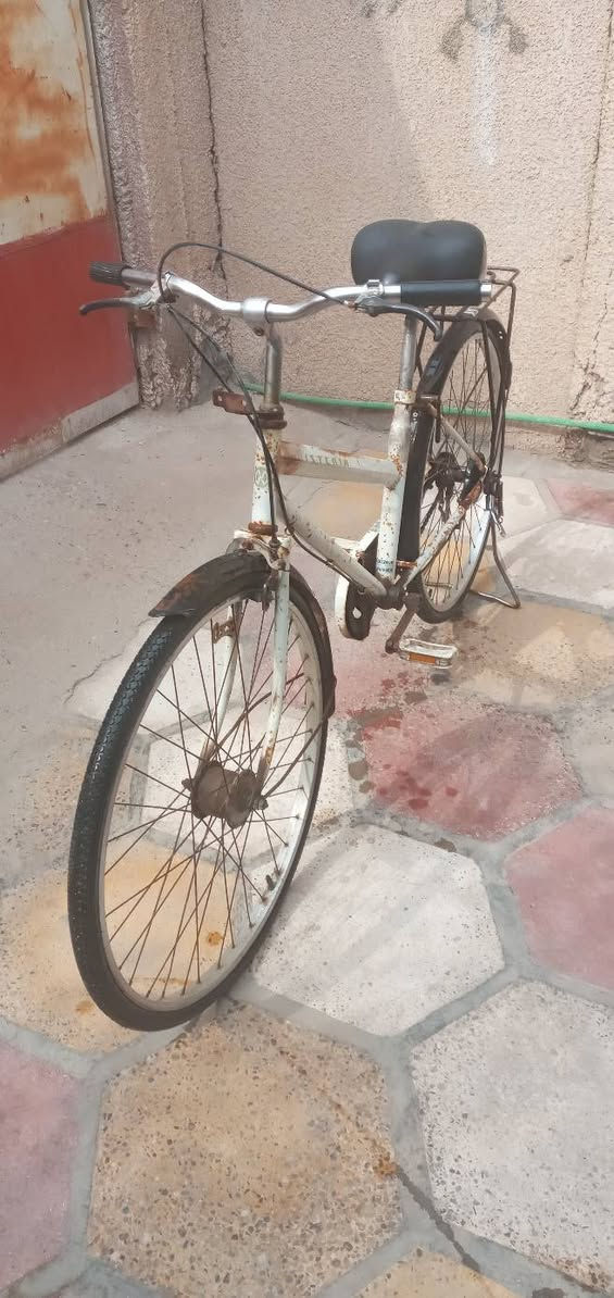 بايسكل ياباني ٢٤ للبيع بصره ابو الخصيب *********** سعر ٨٠
