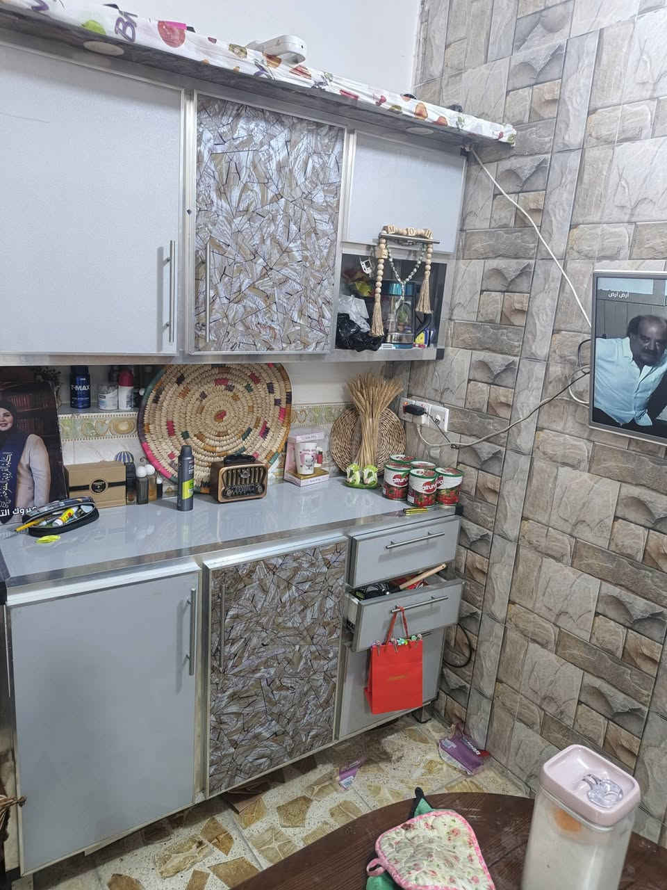 سلام عليكم للبيع ثلاجة حجم 22قدم سوبر امبريال نظيفة كاونتر ثلاث قطع حجم متر ونص باب واحد خالع ومجرات بيهن خلل جرباية مال أطفال ترهم وحدة فوك الثاني أو مفصلات وميز طعام ست كراسي المكان بغداد الغدير


**إذا كنت صاحب هذا الإعلان وتريد حذفه لأي سبب، رجاءا أرسل رسالة إلى الدعم الفني**