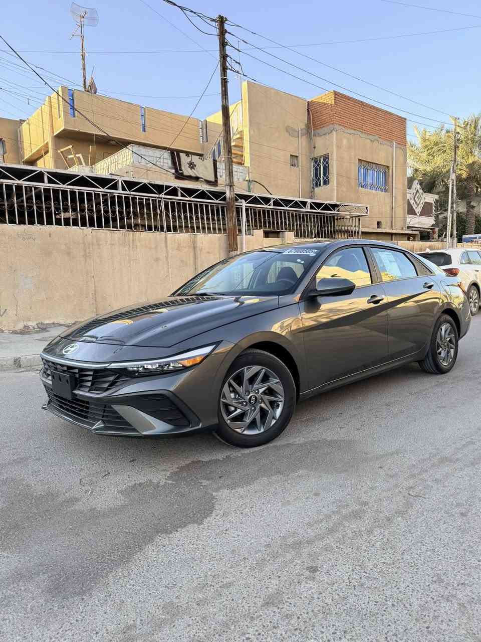 هونداي النترا 2024 وارد امريكي كلين
مواصفات السيارة 
بصمة شاشة كبيرة متصلة رادارات  توقف ذاتي تحكمات استيرن انظمة قيادة تحديد مسار كار بلي رادارات السياره جديده بمعنى الكلمه ابيع على السونار صور الحادث بالمنشور بدون حادث كلين كلين بدون ايرباك كفاله عامة 
السيارة زيرو ماشية 5000 الف 
مكان السيارة بغداد 
للتواصل والاستفسار 
*********** 
ملاحضه السيارة بدون رقم دخول جديد
