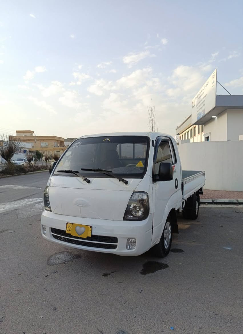 بەناوی خودای گەورە کیا ٢٠١١ مەکینە ٢٧٠٠ گێڕو مەکینەو  ئەکسل و  شانسی بەشەرت ٦  تایەی  لۆکی لە ژێرە ناو بۆدی  سفر  برێکی بەستراوە  جاهیزی بن  ئیشە *********** رانية, السليمانية
