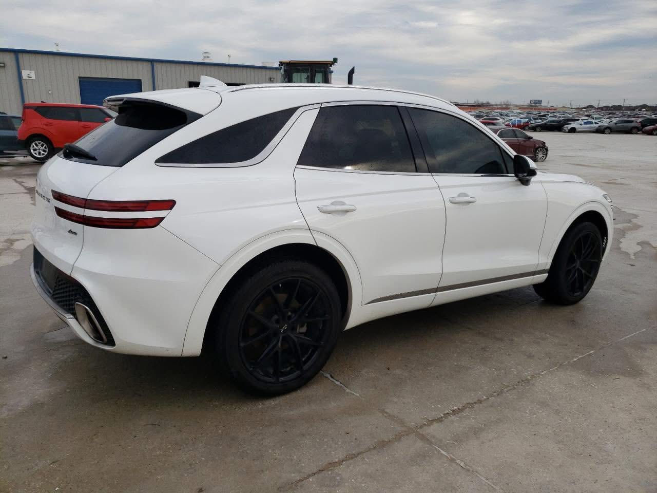 جينسز2022 حادث جاملغ السايق مبدل نفس ألون بدون ارباك السعر335$***********
