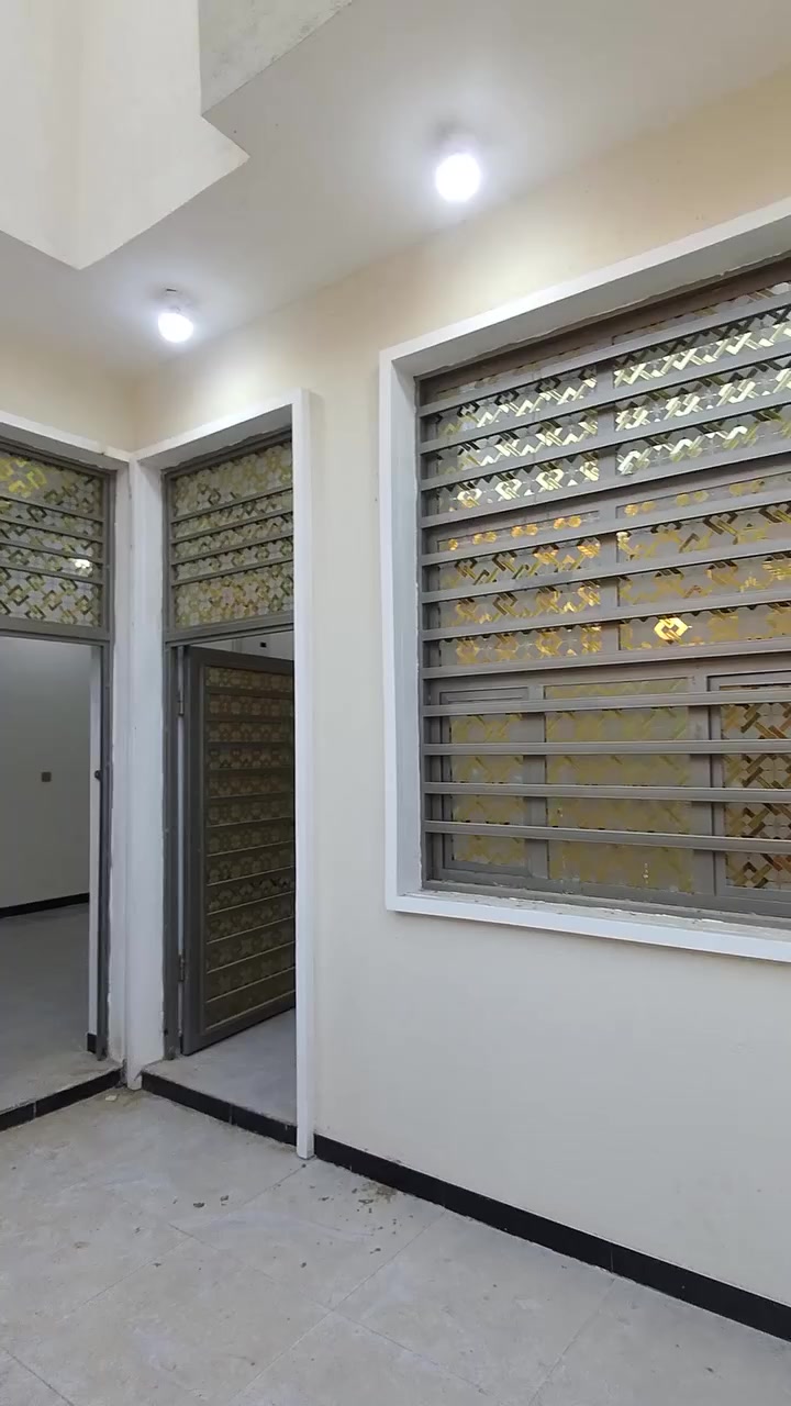 بيت بناء حديث 100متر طابو صرف
بالاسكان الصناعي بحي المهندسين
البناء // طارمه استقبال وصاله وغرفه ومطبخ وصحيات داخليه وخارجيه ومنور وسطح اشتايكر
السعر والتفاصيل راسلني واتساب متوفر ***********
