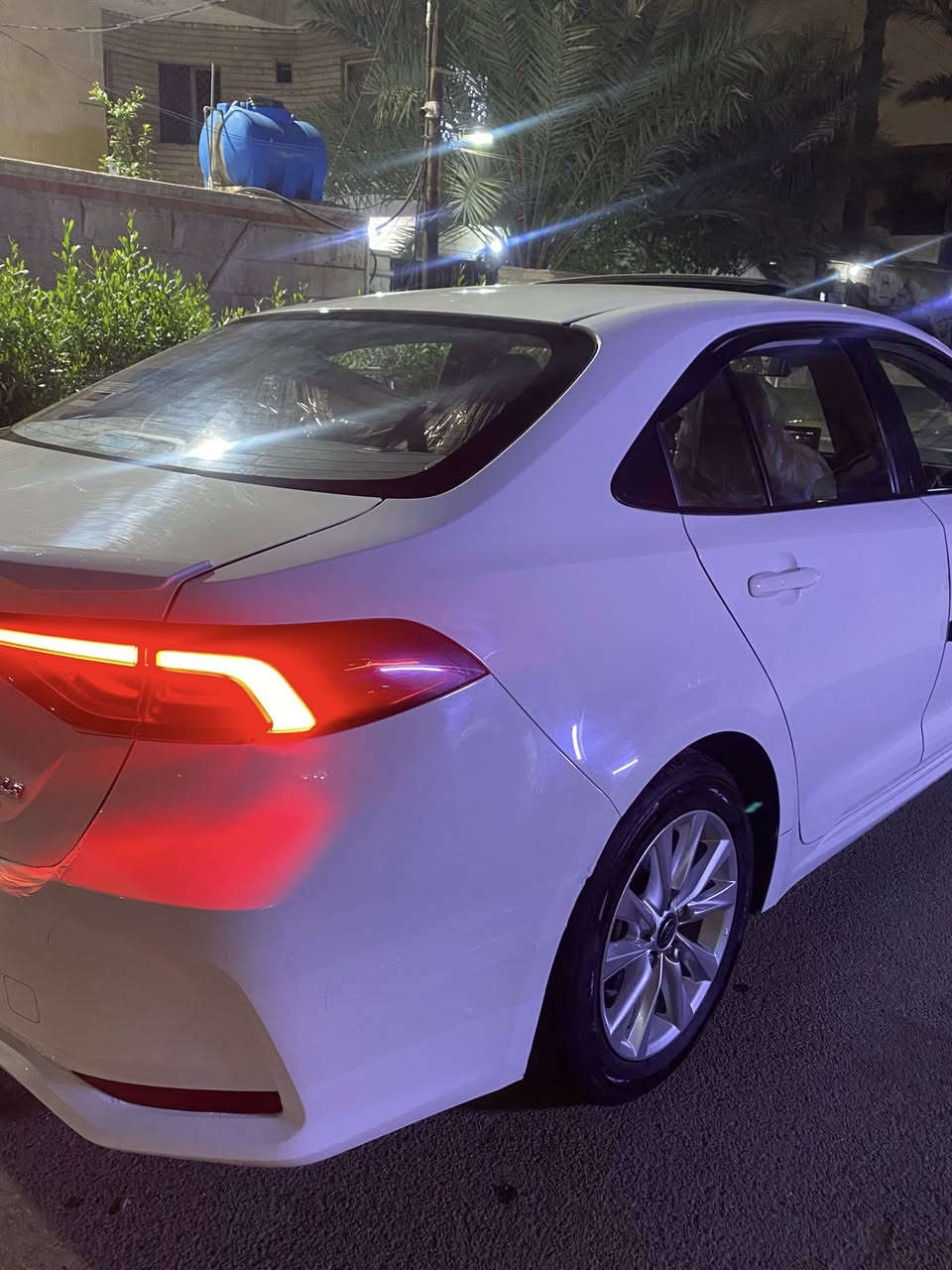 كورلا هايبرد 24 HEV
فول مواصفات للأخير اعلى فئة 
فتحة 
شاشة 
بصمة 
كشانة جلد وكهرباء
ما بيه كل نقص 
السيارة مكفولة ماعدة الشخط الي بالجاملغ ومبين بالصور 
سيارة كلش جديدة 
ورقم بغداد بأسمي 
ماشية 39 الف 
عارضها 146 وبيه مجال 
مكانها الدورة 
***********
