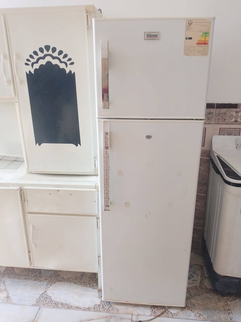 للبيع اغراض بيت نضيفات جدا مكاني حي الجهاد للاستفسار ***********
