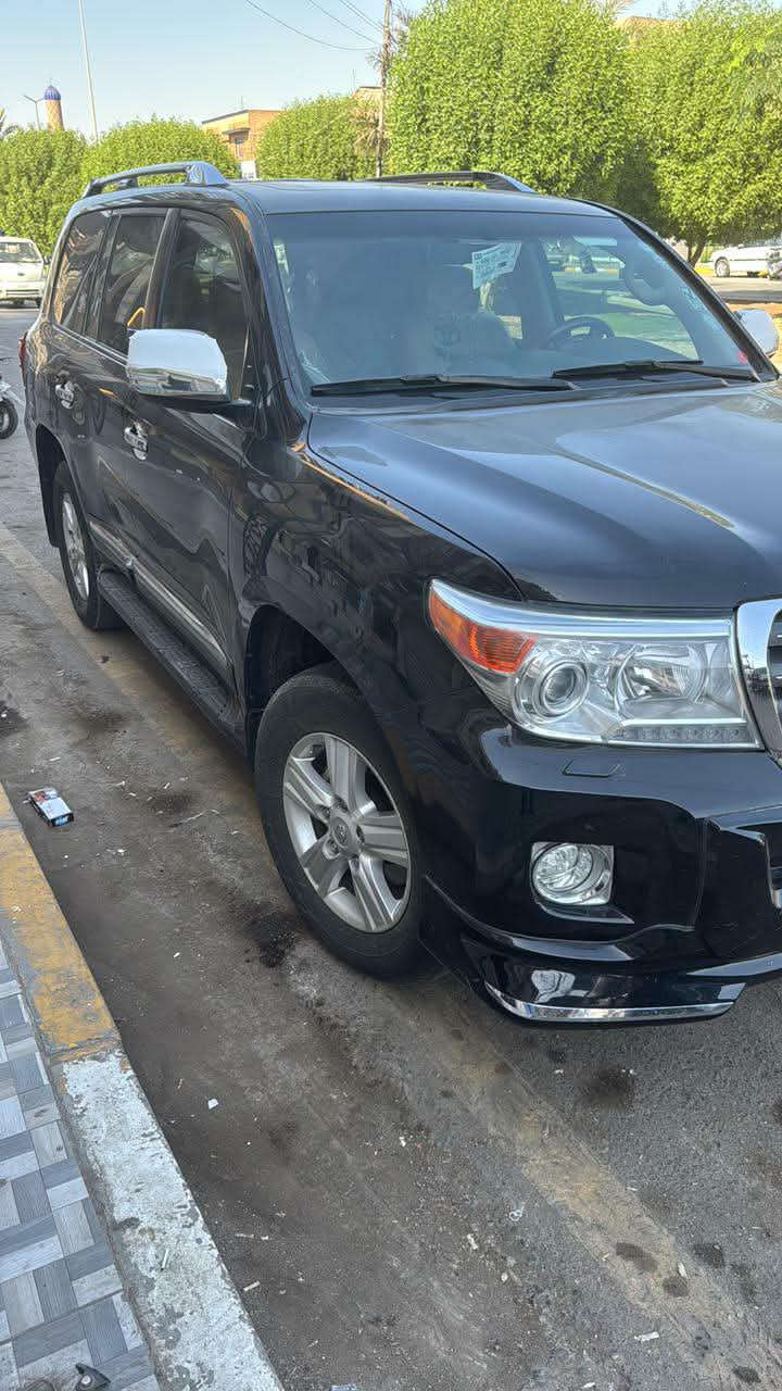 سيارة للبيع 
النوع : مونيكا 2012 فطيم فول
ماشية 200 
كفالة عامة 
تريد تحويل تريد وكالة 
مكينة حجم 8 سرندر كير وضع الشركة 
السعر : 330 ورقة وبيها مجال. 
للتواصل والاستفسار 

***********
