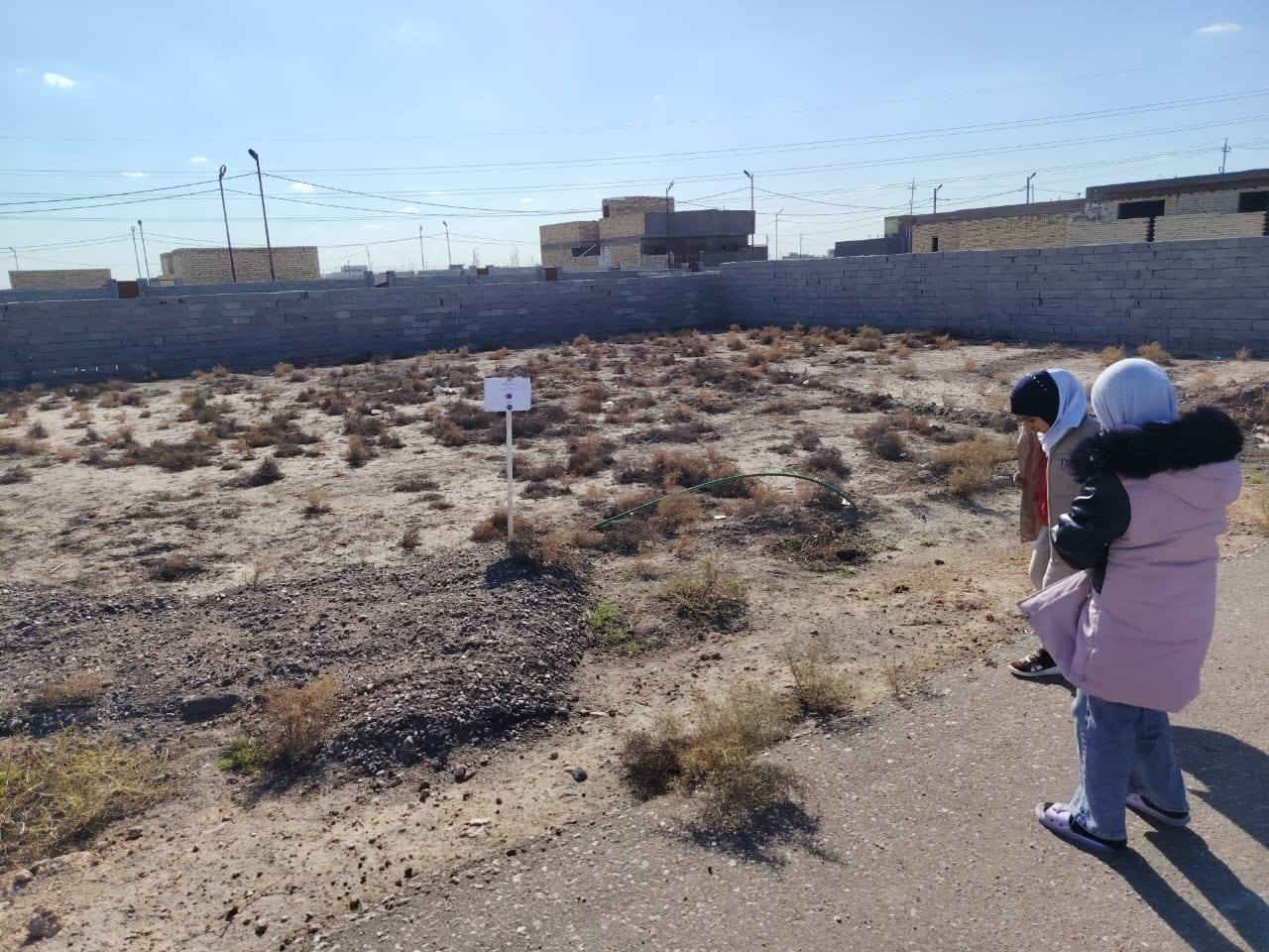 سلام عليكم عندي قطعه ارض بديوانيه يم جسر مخازن بطيارين يم سيد محمد ابو عرابيد مساحه 200 متر ماء كهرباء تبليط اناره سعرها مناسب  ب 18 أو مرواس بسياره نزللها بتعاليق اتصل ***********
