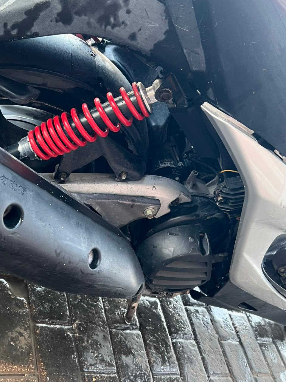 سلام عليكم دراجه البيع سكنس حديث لد مكفوله المكينه عارضه 950وبيه مجال ***********
