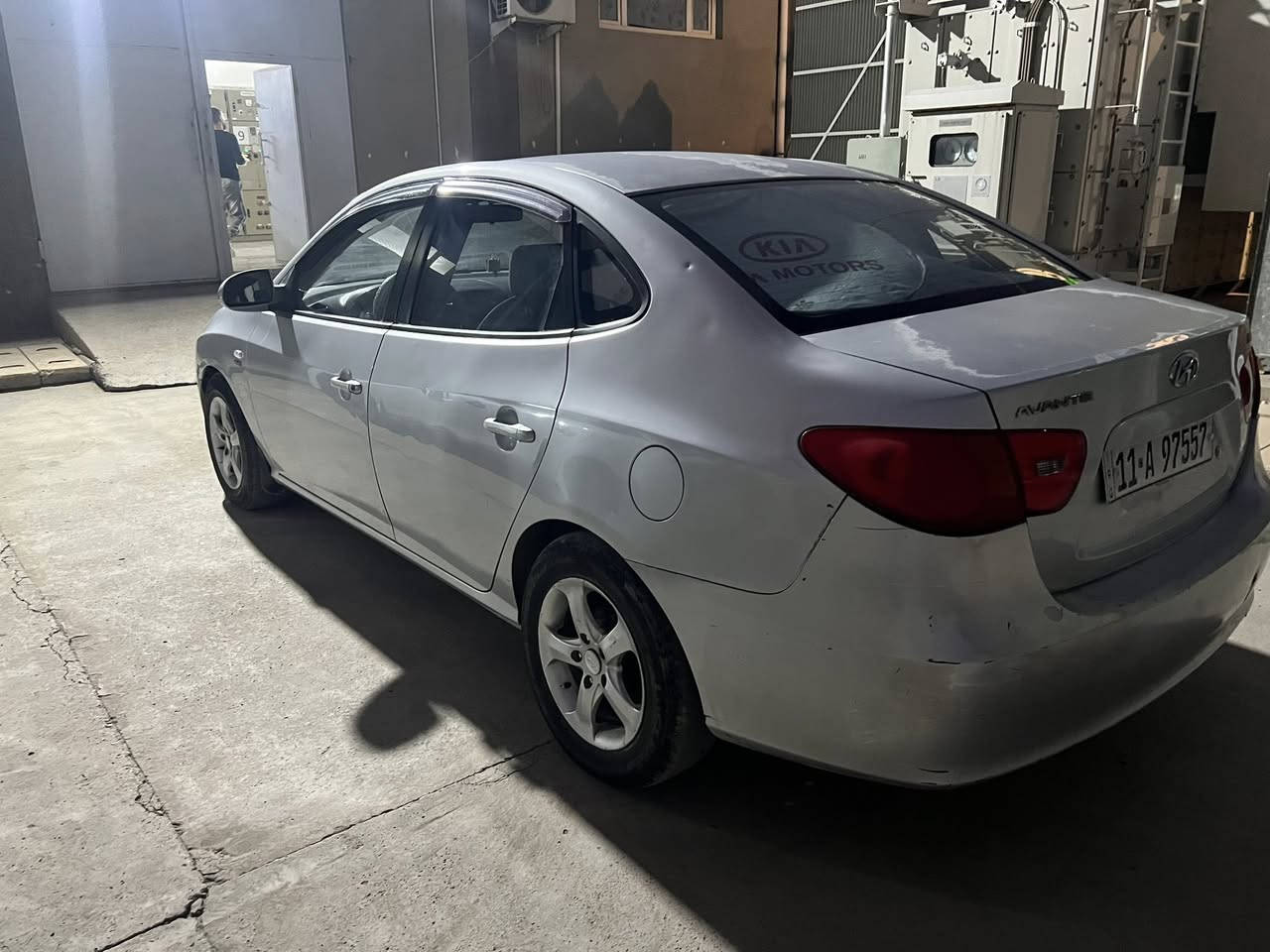 افانتي 9 بيه جراد بنيد وقماره وجنطه  مابيه صبغ وبيه سونار 
بغداد سعر 87وبيه مجال ‭0783 895 9059‬
