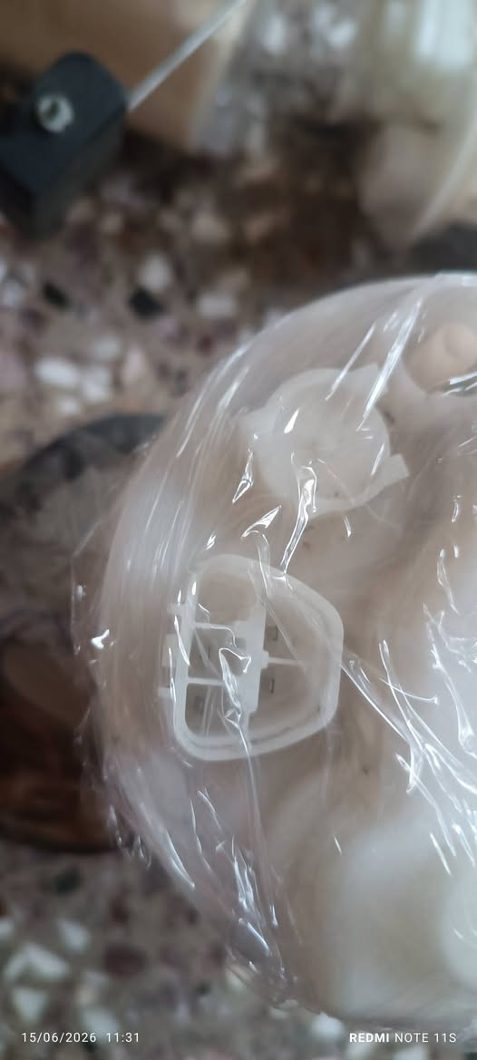 السلام عليكم...غراض،كورلاللبيع يوجد توصيل لكل مكان..مفرد وجملة ***********
.. وصول عبوات فيت بم خليجي كورلا اصلي تفصيخ.. بلادي فيشة مو تحوير ونظافة بلصور.. ضمان الشغل 65الف... 
وعظمة دشبول لون اسود جديد سعرها 110الف..
