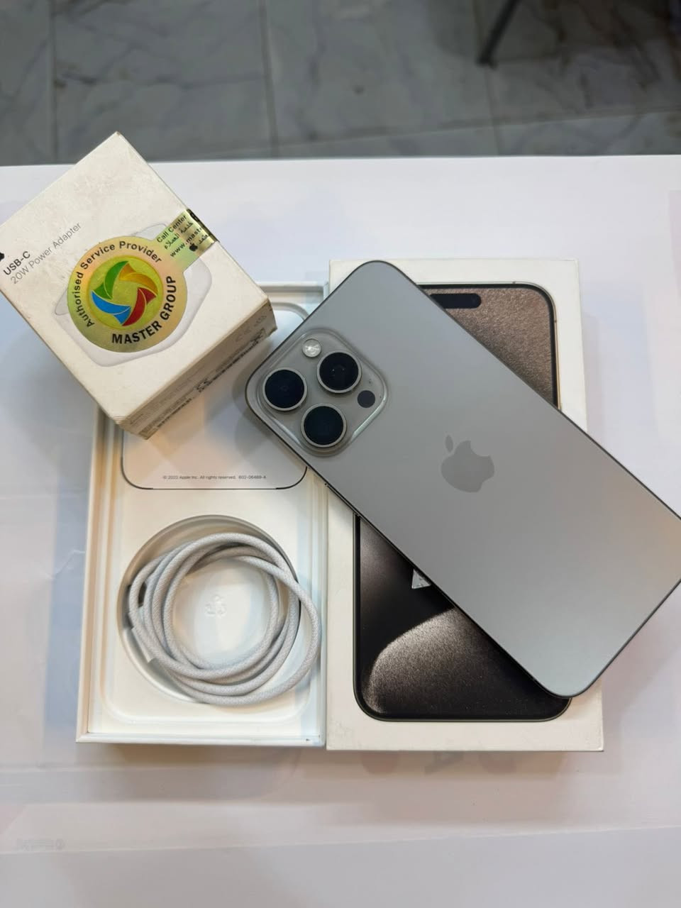 ايفون 15 برو ماكس 256 ذاكرة
بطارية 87‎%‌‎
نضافه 100‎%‎
شرق اوسط الاصلي 
ضمان ماستر
كامل ملحقات الاصلية 
شركة ماستر الاصلي 
السعر مناسب 
***********
📍 العنوان:  
القطاع – شارع المدارس – مقابل مدرسة الأندلس  
*مركز الشمس 2

