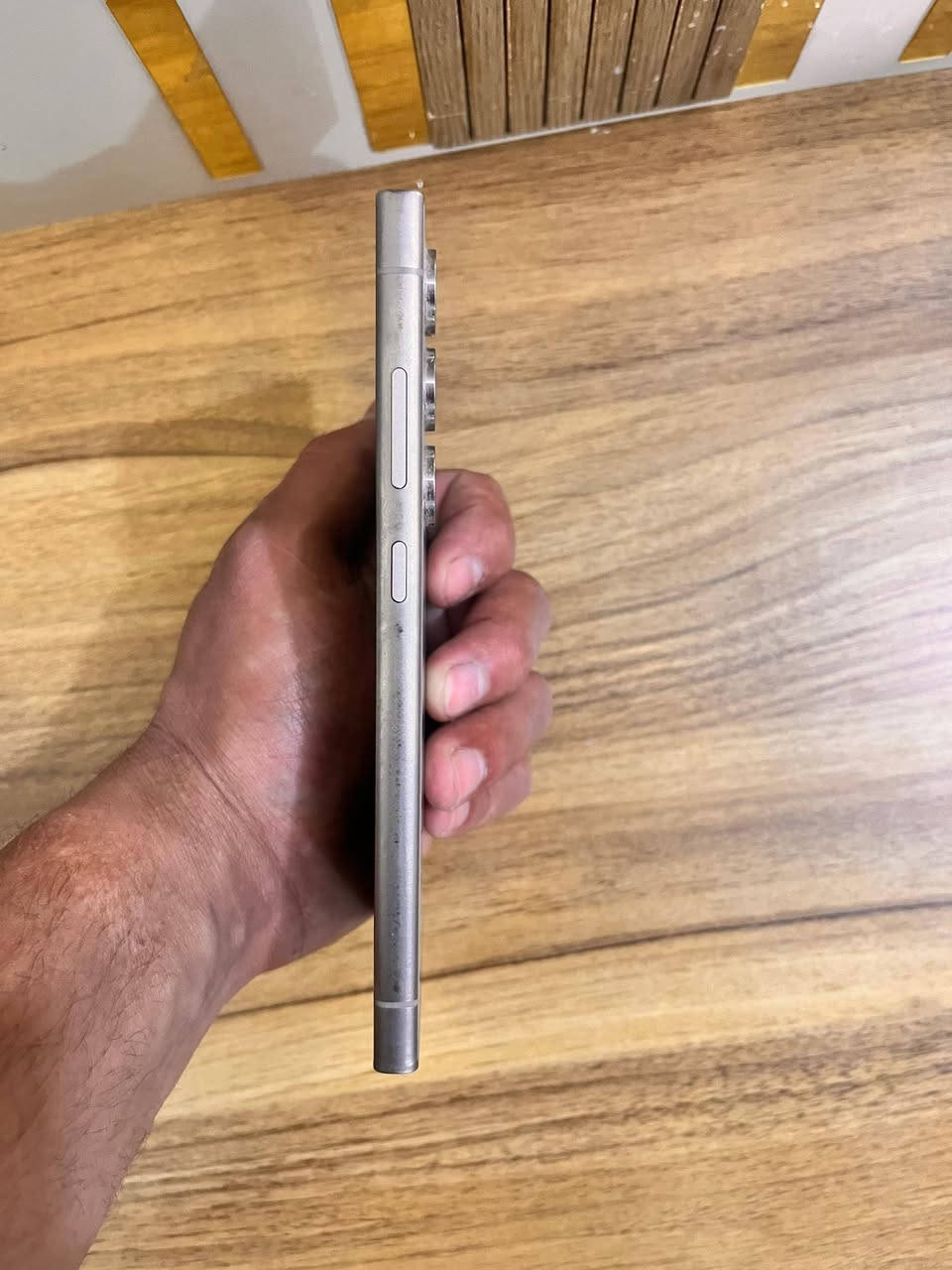 سامسونك Samsung s 24 Ultra
ذاكره 512
الرام Ram Plus 12
البطاريه 5000
المعالج Snapdragon 8 Gen3
الكامره 200 اكسx
الجهاز سعره 1150 وبي مجال بصيط
رقم ***********
جهاز نضيف 100 مكاني بغداد
