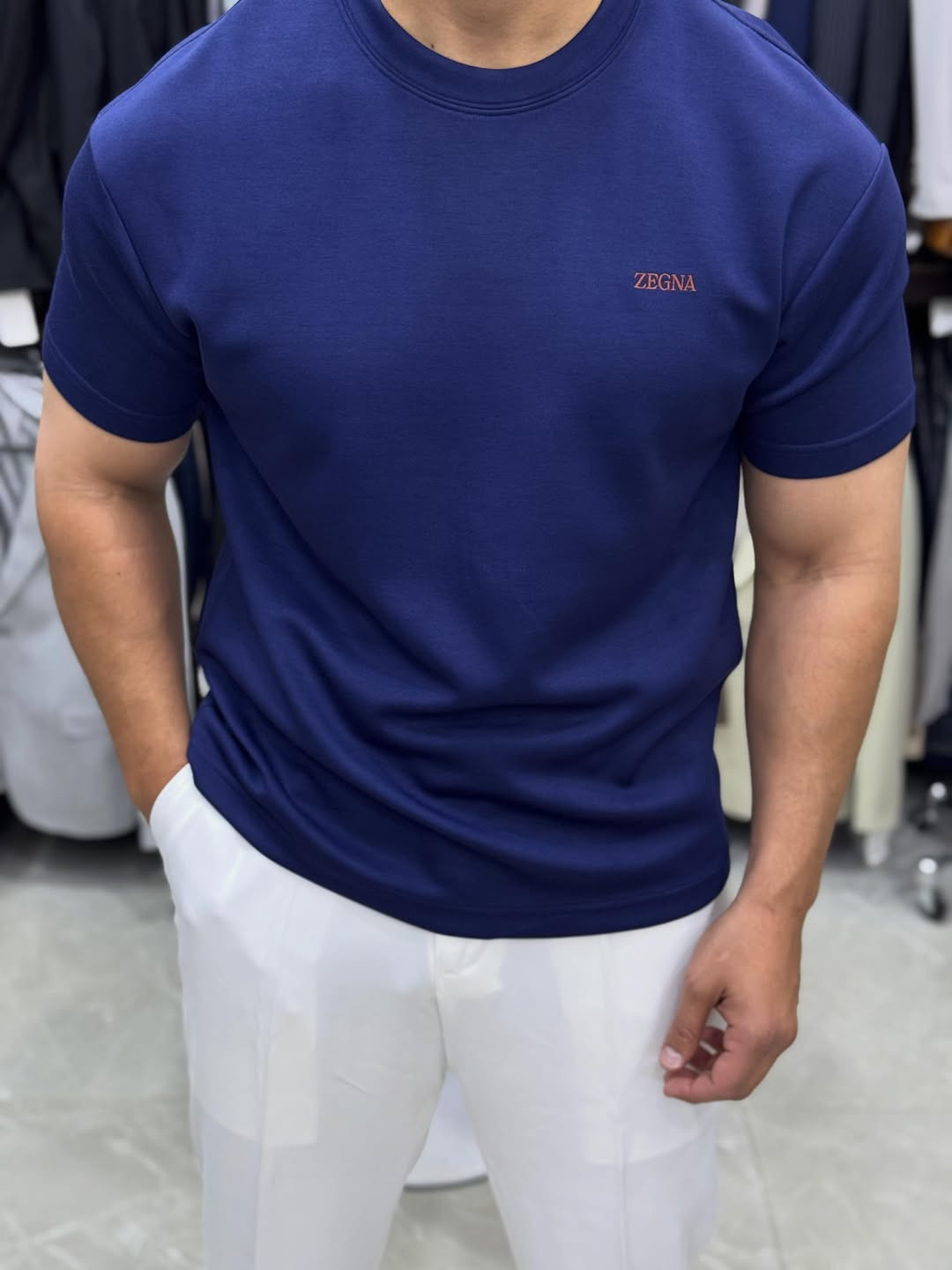 اقلب 4 لون 
خامه زبده ليكرا (بدون كوي )
M l xl xxl xxxl


**إذا كنت صاحب هذا الإعلان وتريد حذفه لأي سبب، رجاءا أرسل رسالة إلى الدعم الفني**