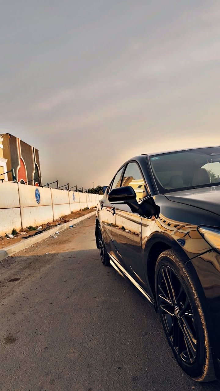 سلام عليكم كامري  se بلاس موديل 2025 فول موصفات واحد عل واحد السياره وارد امريكي ضرر جاملغ بنيد بدون دواخل بيه بس ايرباك ستيرن طاك السياره مابيه اي نقص مكاني بغداد السعر 220 وبيها مجال الاستفسار ***********
