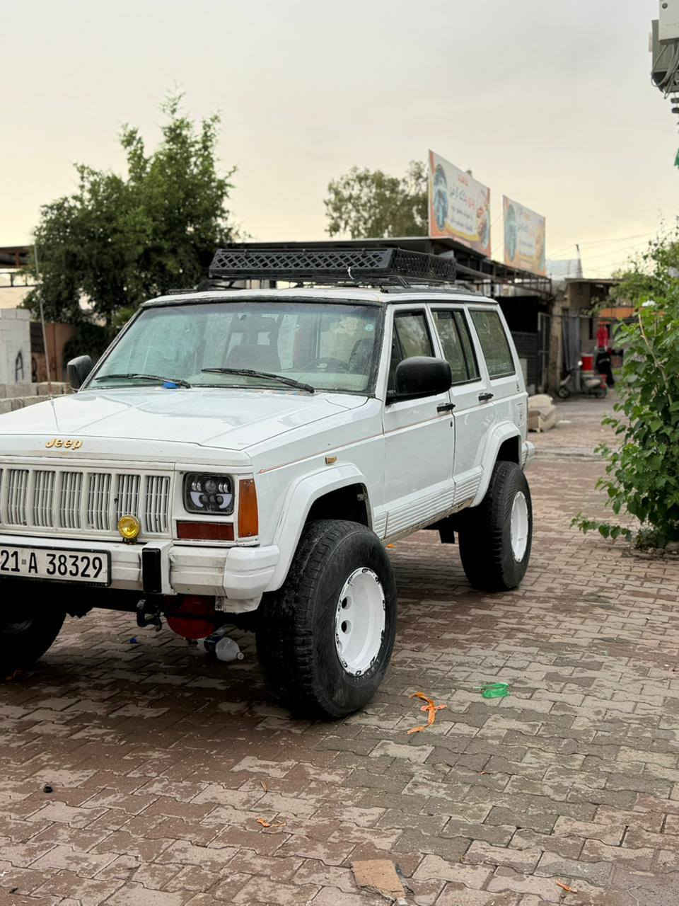 جیب شیرووکی مودیل 1991 ڕقم سلیمانیە سنویە جدید لحد 2029 
بدون حادث بدون صبغ صبغ بلادیه  
  محرك بدون صرف بدون بخار 
كیر جدید 
اكسل جدید 
تاخم تایر جدید ویل ریاضی 
شاشه ایبات 
سعر 48بی مجال 
مكانی كركوك 
***********
جیبی شقاتە مۆدێلی 91 ڕەقەم سلێمانی تا 29تازەیە بەشەرەتی تەحویل بێ بۆیاغ بۆ لێدراو

