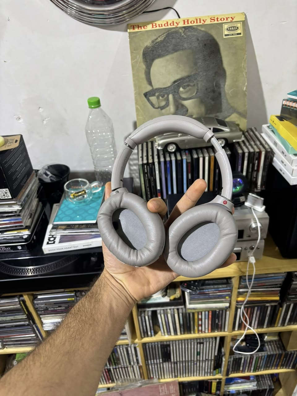 سماعه سوني xm4 للبيع نضيفه تخبل ويها فقط جنطه 
الي ريده يدخلي خاص


**إذا كنت صاحب هذا الإعلان وتريد حذفه لأي سبب، رجاءا أرسل رسالة إلى الدعم الفني**