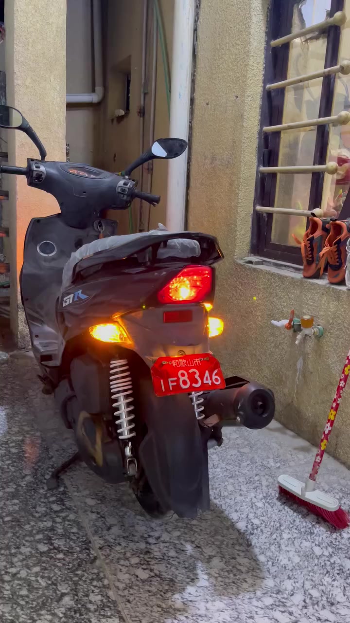 السلام عليكم
دراجه gtrللبيع مكانها حي الجهاد مابيها نواقص بـ750نهايتها


**إذا كنت صاحب هذا الإعلان وتريد حذفه لأي سبب، رجاءا أرسل رسالة إلى الدعم الفني**