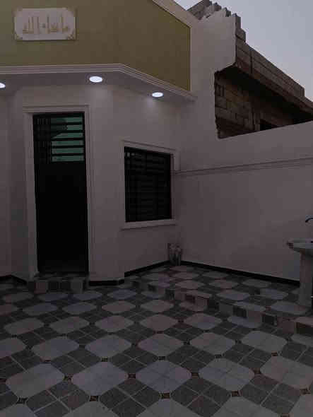 ✳يعلن مكتب عقارات بلد ✳️
*********** 📞📞
🔸️ع دار  للبيع  في شط العرب باب الهوى مساحه  155 مــــــــــتر  
♦️  يحتوي ع غرفتين وصالة ومطبخ واستقبال وحمامات
الســـعر  66وبي مجال 
للإستفسار ***********
🔹️العنوان المكتب عقـــــــارات بلــــــــــــد باليوبه قرب مدرسه ام أيمن

♦️نستقبل كافة العروضات في شط العرب البصرة
