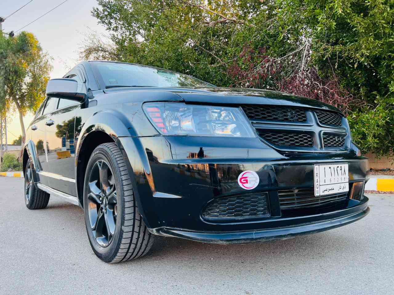 السلام عليكم  سيارة دوج جورني كروز موديل 2019 رقم ذي قار حره تحويل مشروع وطني ضررها تبديل بنيد وبيها رشات صبغ خفيفه تجميل محرك 2400 مامفتوح شاشه كبيره كاميرا دواره تحكم جهتين 7 راكب جلد كشن كهرباء 3 قطع تبريد تخم تاير تبريد حداديه كهربائيات كلها شغاله السعر 110 ورقات وبيها مجال بسيط للشراي مكان السيارة ناصريه الشموخ للاستفسار *********** *********** ناصرية, ذي قار
