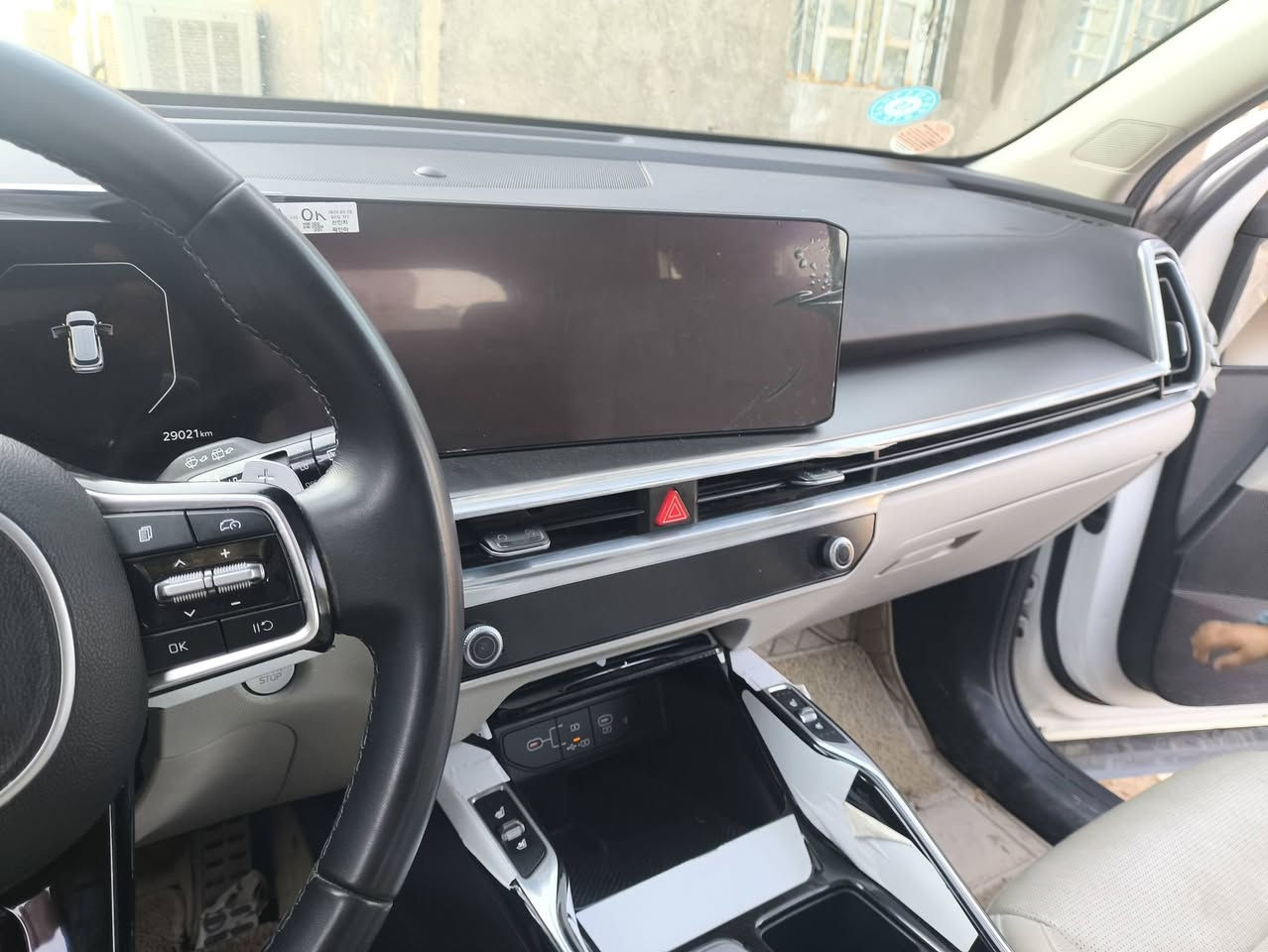 السلام عليكم ورحمة الله وبركاته سورنتو موديل 24 فول واحد ع واحد اعلا فئة فور ويل  اربع كامارات ماشية 28 السعر 345  الرقم ***********
