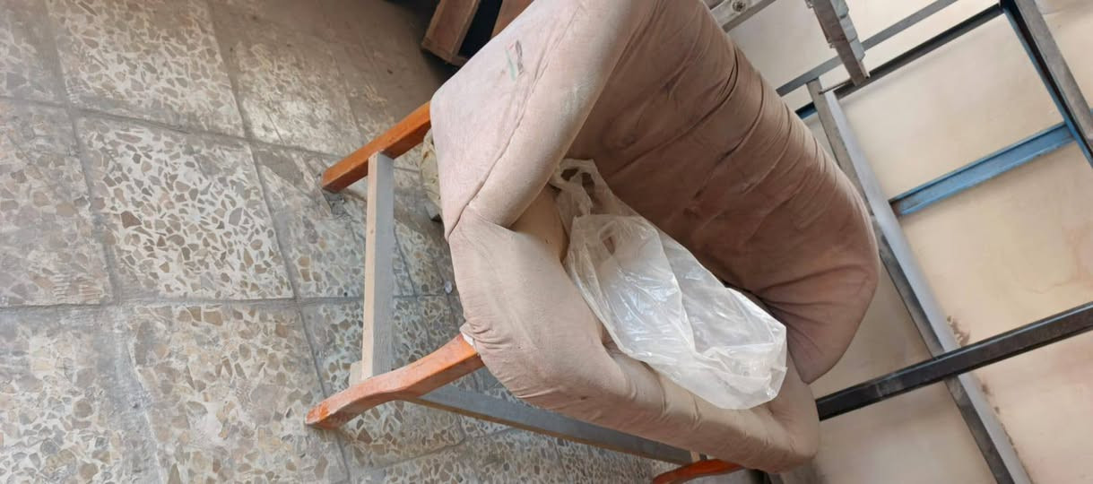 للبيع للبيع ...
اتصل او مراسلة على واتساب لمعرفة التفاصيل
***********
كبنكات المحل عدد ٢
 رفوف حديد عدد٦  2*2
رف خشب عدد ٢ 
عارضة حائط او شباك على شكل تعليق 
ميز الامنيوم 
براد ماء مع قنينة ماء
مبردة بلاستك ثلاث سرعات 
قنفة نفرين
