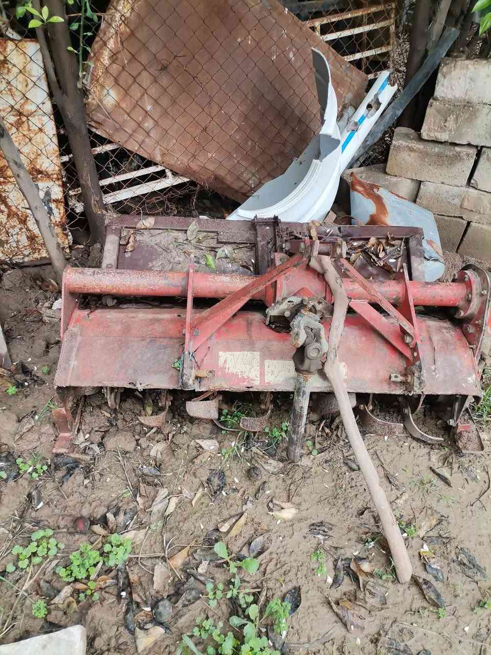 السلام عليكم رفاس ينمر ٣٣ لبيع مكان بغداد رقم تلفون ***********
