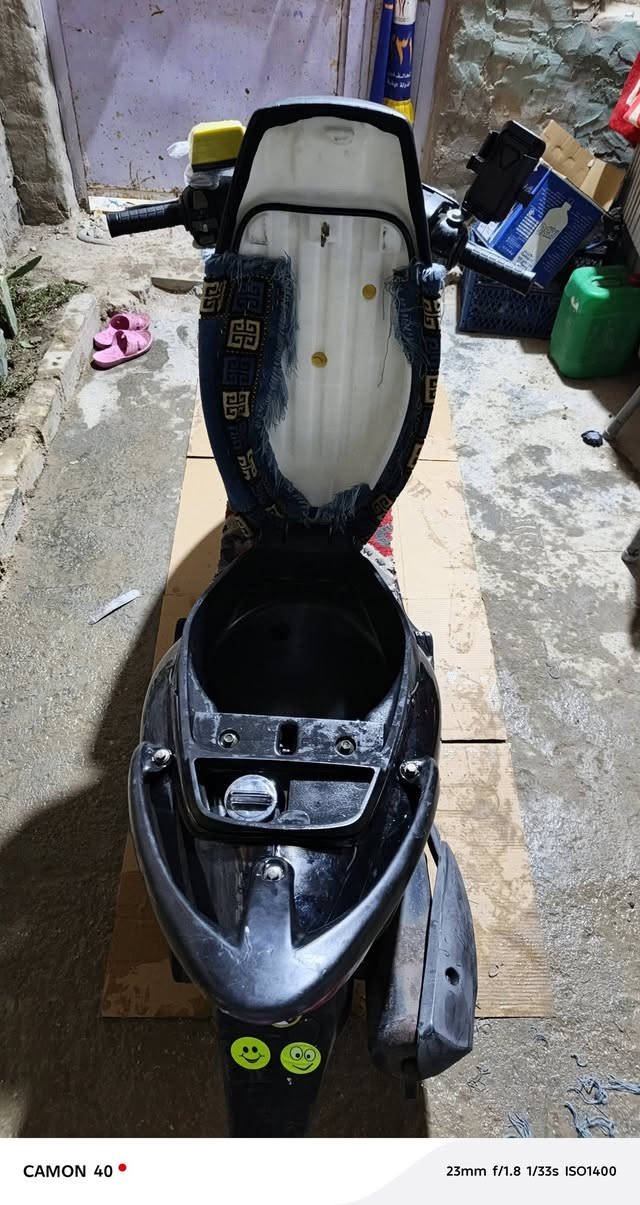 السلام عليكم دراجه ماكس عدله صاررلي ١٥ يوم من منزله من الرمبه الله يشهد عليه السعر ٦٥٠ بسبب الظروف***********
