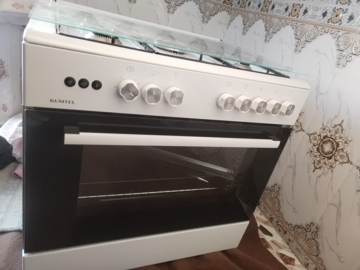 غراض غير مستخدمه نهائيا
ثلاجة 300 الف
طباخ 300 الف
عنوان مجاور جامع الامين 
للاستفسار ***********
