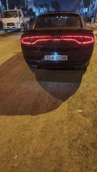 السلام عليكم جارجر SXT 2019 أصل حادث كلش خفيف
اللون رمادي نيلي
 وصور الحادث مرفقة والسونر منشور للمصداقية 
فتحة / تحكم جهتين / كشن حظن / حاكية سقف 
تو ويل / ويل 20 / مكينة كير تبريد بدنة لغود شواصي 
دواخل كفالة صدر أمامي خلفي جديد سيارة استعمال شخصي مامتعوبة ماشية 84 ألف مايل هية داخلة ماشية 30 ألف 
بيهة بارد بالجاملغ الخلفي وبيهة تلحيظات قليلة بارد 
صبغ بنيد ودعاميات بدون دواخل
رقم جديد بأسمي السعر 20,500 قفل
للاتصال ***********
مكان السيارة بغداد الغزالية
