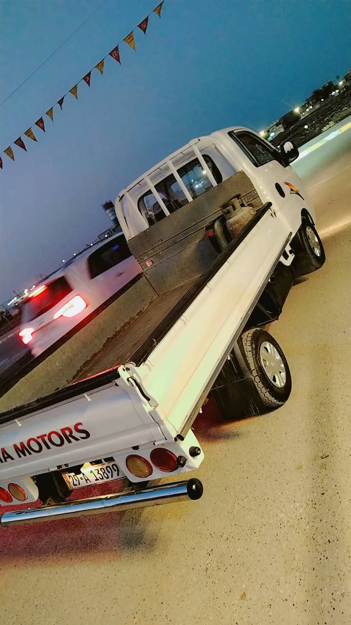 يالله السلام عليكم كيا موديل 11رقم واسط انكليزي سياره مكفوله من صبغ وضربه  ومحرك مجفت جديد  وكير واكسل وشاصي ورقم وشاصي تخم تاير قبل ١٥ يوم شاده  صدر جديد سنويه لل 28مشروع وطني سياره جديده احله من صوره معروضه 96وبيهئ مجال شراي يتصل كلشي اكوبل سوك
***********
