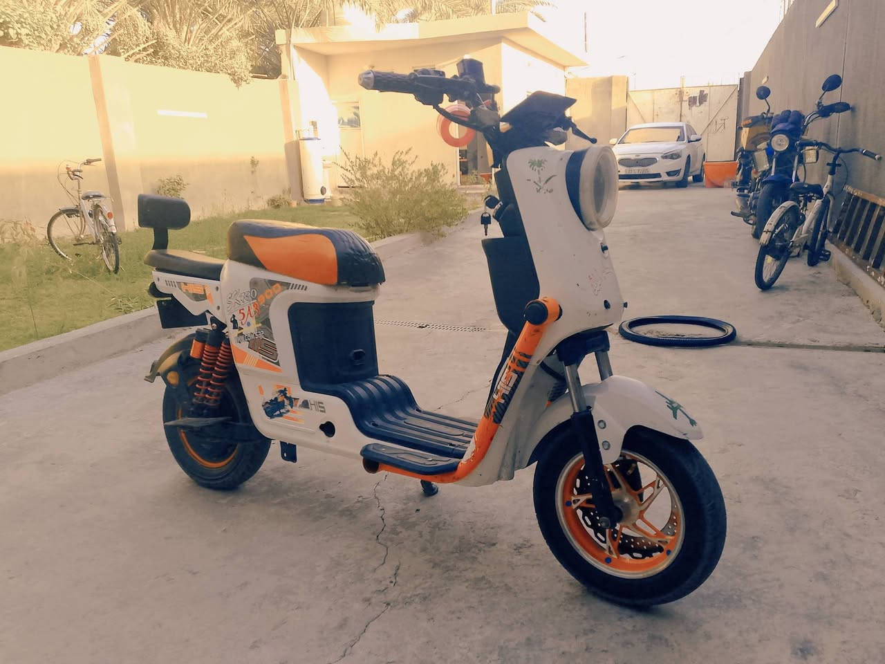 السلام عليكم دراجه شحن البيع دراجه نضييفه فول مواصفات السعر الدراجة 300 وليه مجال بسيط R9 جديد الرقم ***********
