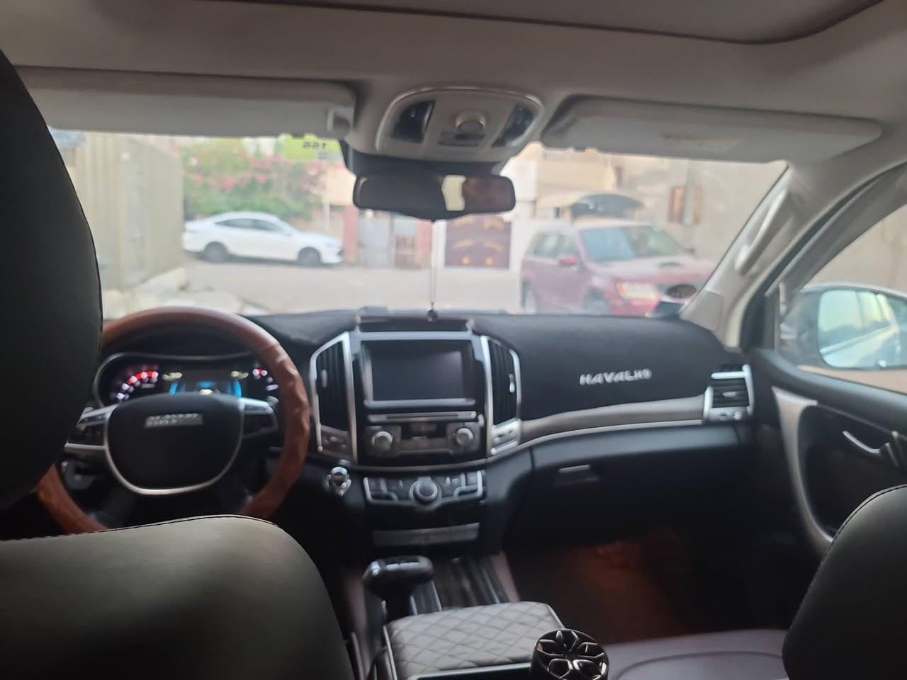 السلام عليكم هافال h9 موديل 2019 محرك 2000 تيربو قدره ٢٥٤ حصان كير ألماني ٨ سرعات سيارة ماشية ٤٣ الف كيلو بدون حادث بدون صبغ رقم بغداد مكاني الدوره رايدها ١٦٨ وبيها مجال الاستفسار والاتصال ***********
