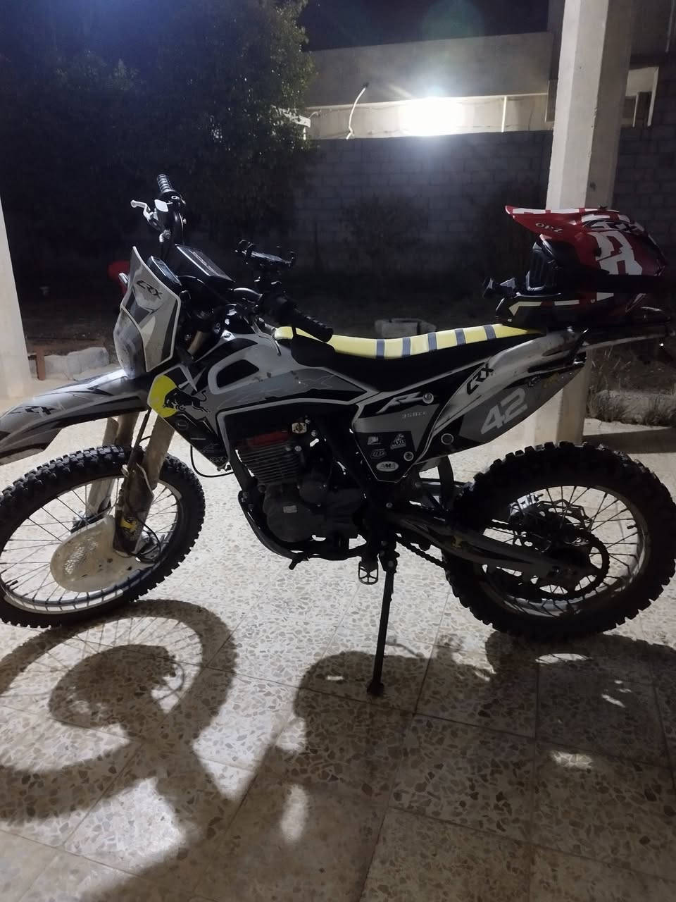 الدراجة للبيع
مكينة 350cc كلشي بيهة شرط 
ادفعلي سعر زين وتعال اخذهة 
***********
#ملاحظة لا تكسر بل سعر اني مابايگهة
