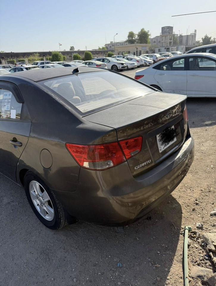 سيارة سيراتو 2012 رقم بغداد لون نفطي بأسمي نفاذ السنوية لغاية 2027

اربع قطع صبغ بدون تبديل 

تبريد شغال السعر 80 السيارة بغداد منطقة الغدير

للتواصل ***********
