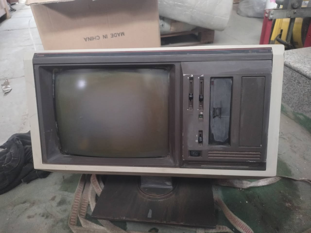 للبيع شاشة حاسبة Philips تصنيع سنة ال٨٥ كندي اصلي ب١٠٠ الف وبيها مجال
مكاني الكرادة ***********
