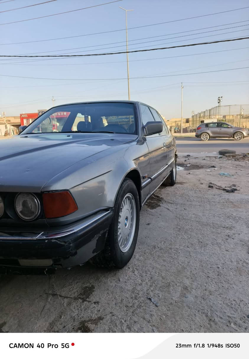 بي ام 735موديل 1989 رقم دولي بسمي سنويه لل 31 سياره جاهزه كهربائيات كلها شغاله وبلاد ضفيره بلا چطلات تبريد ثلج حداديه شرط 100/100 كير اوتو تخم تاير مكينه بلكارتون صبغ جماليه شرط بلاد لا خياس ولا ضربه مشكله بس بكيرها يخربط بس السياره تمشي كلشي ما بيها السعر 55 وبيها مجال بصيط مكاني نجف كوفه وهاذ رقمي للتواصل ***********
