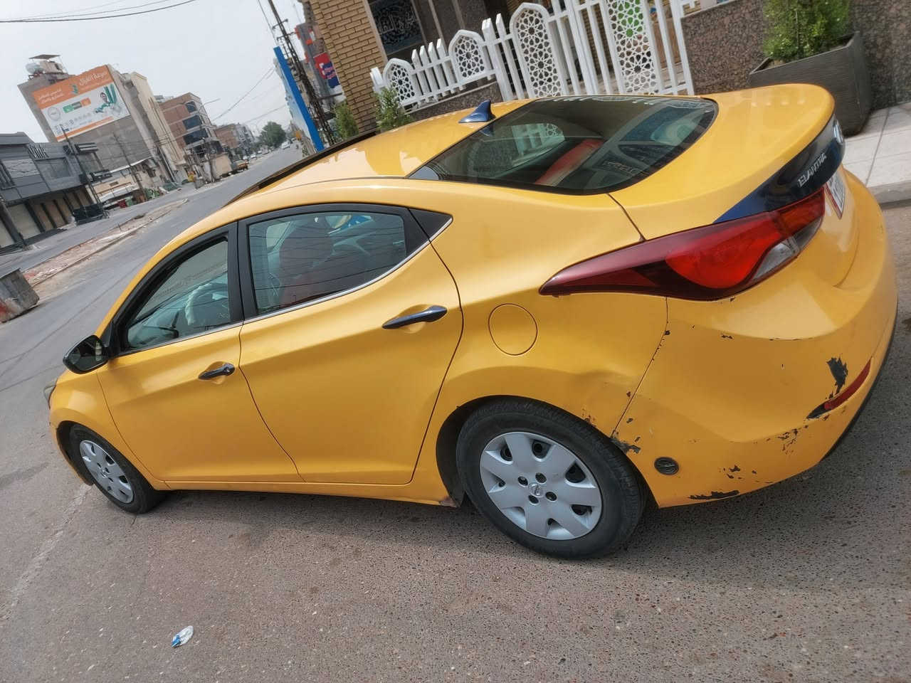 كل عام وانتم بخير
النترا وارد امريكي 2015 للبيع رقم بغداد بأسمي مصغرة هيئه وغرمات موصفات فتحه شاشه كامرة تحكمات صدر تبريد خير من الله مكينه ١٨٠٠ منظومه غاز دخل ظمان 
السعر ١٠٥ وبيها مجال لشراي مكان سيارة بغداد جسر ديالى الجديد شراي يتصل ع رقم *********** حادثها جاملغ فقط بدون دواخل
