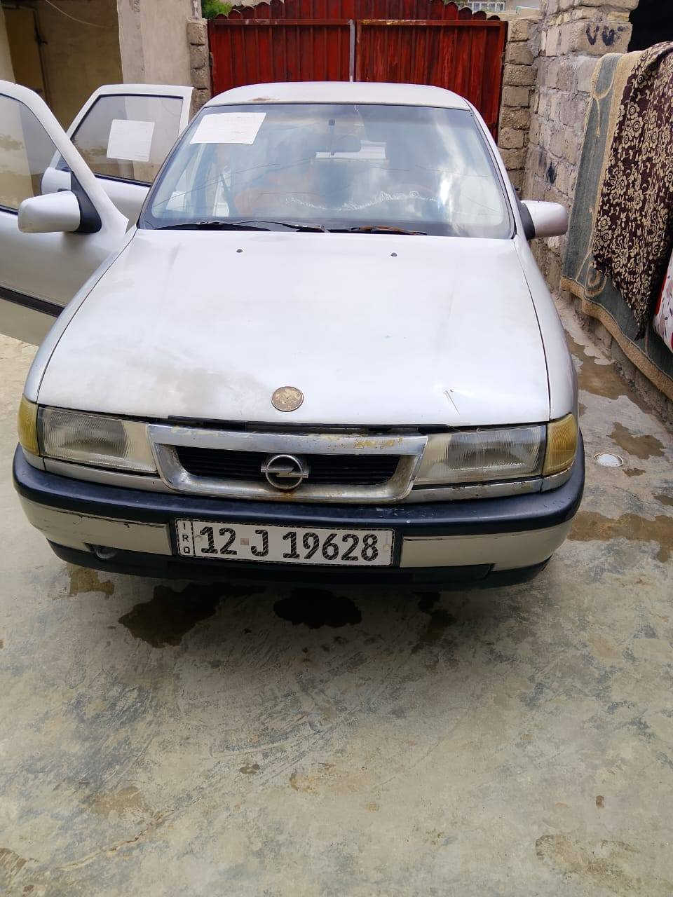 للبيع فكترا حجم 16 رقم نينوى موديل 92 كلبن صبغ دواير فقط محرك 14 كير محرك شرط كابون بانزين  ***********
***********
