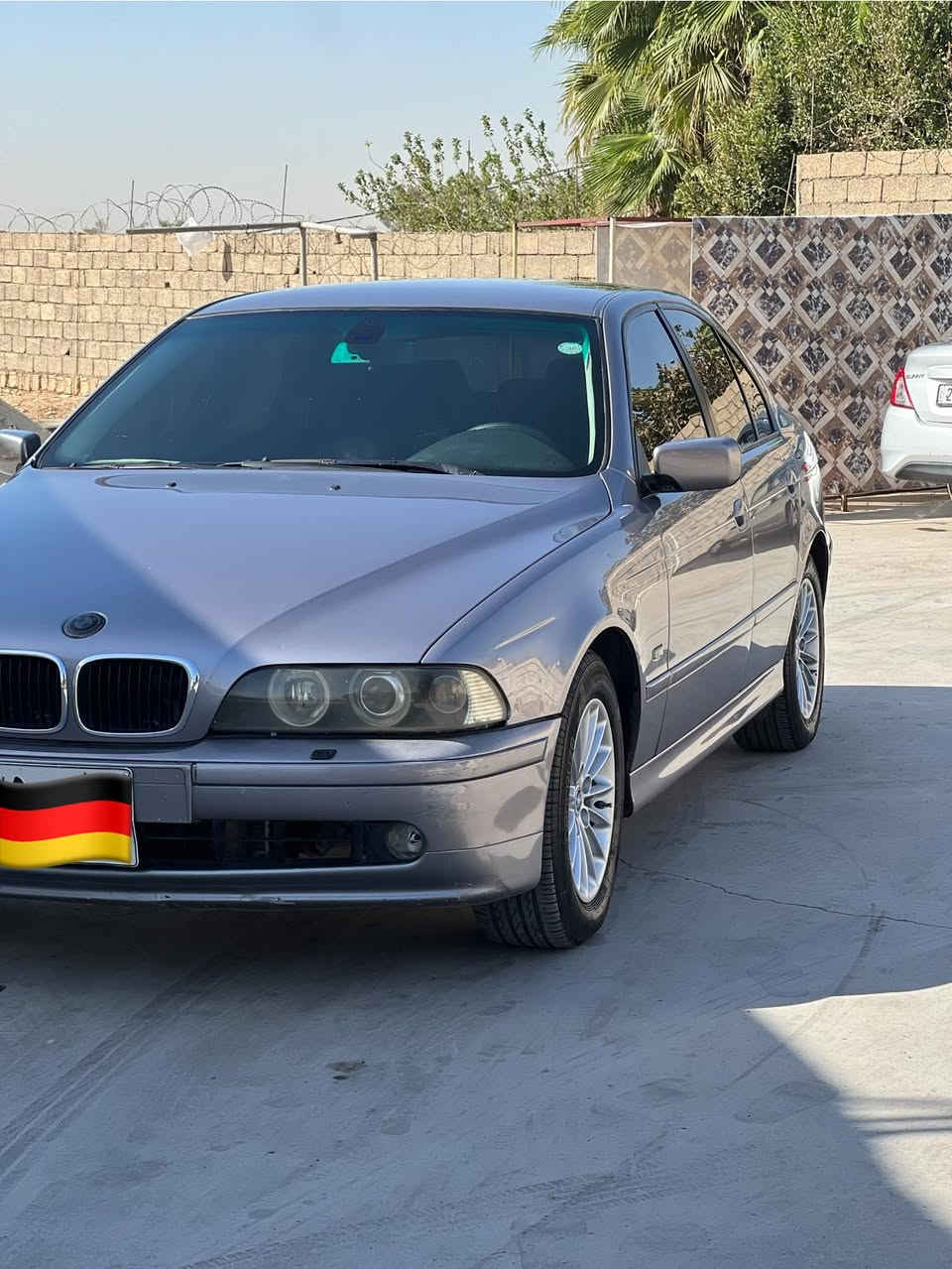 BMW 530i 2001
یەک دەرکی سبوخە و شانی بەس کلێر کراوە بەشەرتی مەحجون سەیارەکە هەموو گیانی بەشەرتە کارەبای بەشەرت گێرو مەکینە بەشەرت 

کوشن جڵدە

گێر تۆماتیکە

سەیارەکە سبوخ ئەستورە

سەیارەکە زۆر پاک ماوەتەوە

98 کەمێک مەجال


**إذا كنت صاحب هذا الإعلان وتريد حذفه لأي سبب، رجاءا أرسل رسالة إلى الدعم الفني**