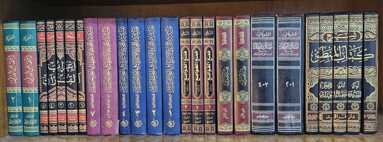 كتب للبيع بالكامل أو كلمن وسعره 
الأسعار تحت الصور


**إذا كنت صاحب هذا الإعلان وتريد حذفه لأي سبب، رجاءا أرسل رسالة إلى الدعم الفني**