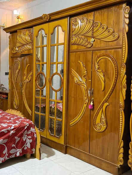 تحيه طيبه 🫴
توجد غرفه نوم للبيع تسكام 👍
تفاصيل الغرفه داخل الصور 👇
الغرفه كلش نظيفه 👍
السعر( مليون ونص)  وبيه مجال 
الي يحب يجي يشوف الغرفه متواجده 
محافظه النجف الاشرف قضاء الكوفه شارع المعمل قرب مدخل شارع محمد ابو صريمه 
👆
للتواصل اتصلو عله الارقام التاليه 👇

*********** متواجد الرقم اتصال او وتساب للمراسله ولستفسار اخوكم ابو مچتبى
