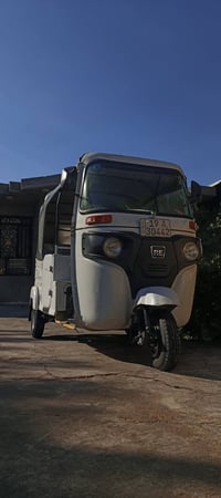 تكتك موديل ٢٢ • انكليزي • محرك مكفول