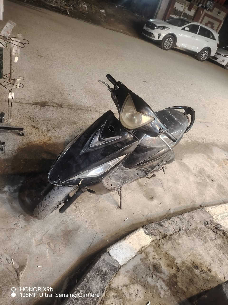 سلام عليكم دراجه كامكو ١٤٠ للبيع دراجه نضيفه حيل شغاله
الرقم***********
العنوان نهاوند الاوله قرب اسواق شموسه
