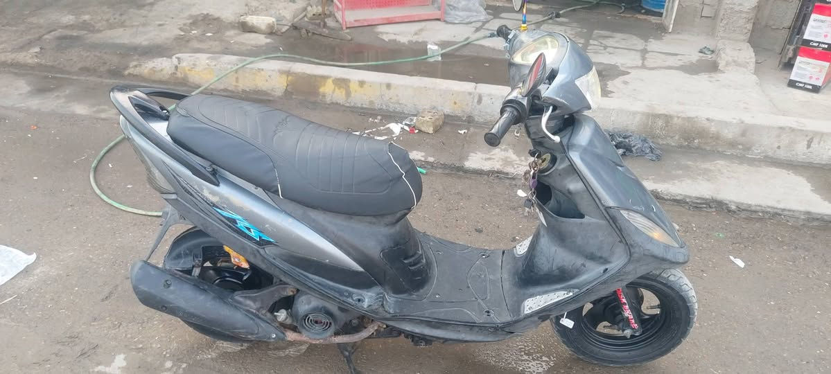 السلام عليكم
ماكس عدله السرعه 120
دراجه بلاديه مكينه ٤٩ بلاد 
مكينه كلجات خير من الله 
شلعه معدل نكره سلف بكل وقت
كهربئيات كلها شغاله 
كفر بلادي دراجه ماناقصها اي شي 
السعر ٦٥٠ وبيها مجال
مكاني بغداد حي النصر 
‎0773 144 6940
