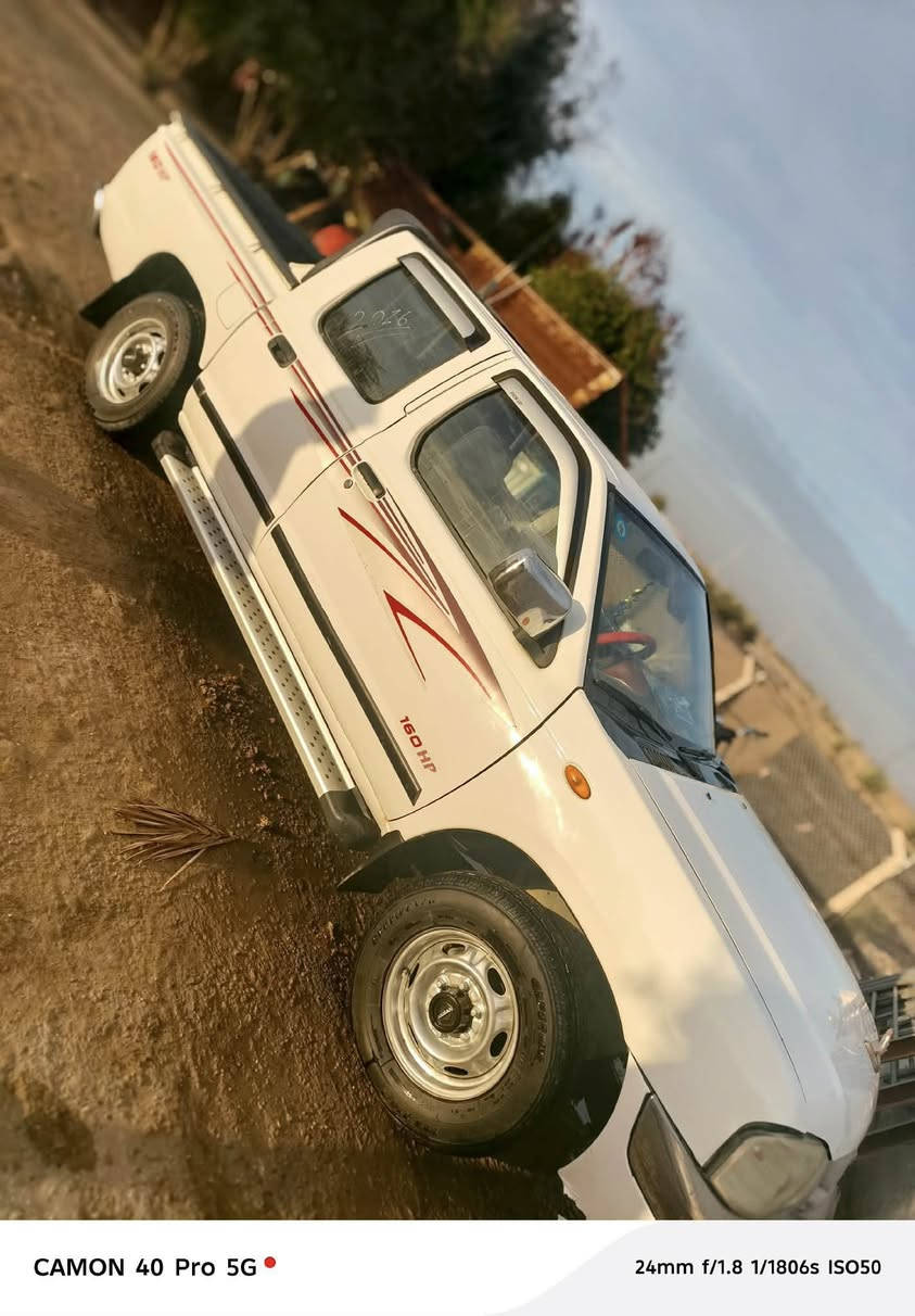 السلام عليكم نيسان شبوط ٢٠٠٧ دواخل ماروني 
رقم بغداد بأسمي دولي 
مكينه قبل شهر شاده حاويه 
تاير تبريد حداديه كهربائيات كله جديد على الشرط ماناقصه برغي محدث خارجي ١٦ 
بيه صبغ حزام السياره اثر تكشير وبيه جاملغ مبدل امامي اصلي مكانه نجف 
السعر ٩٣ وبيه مجال ***********
